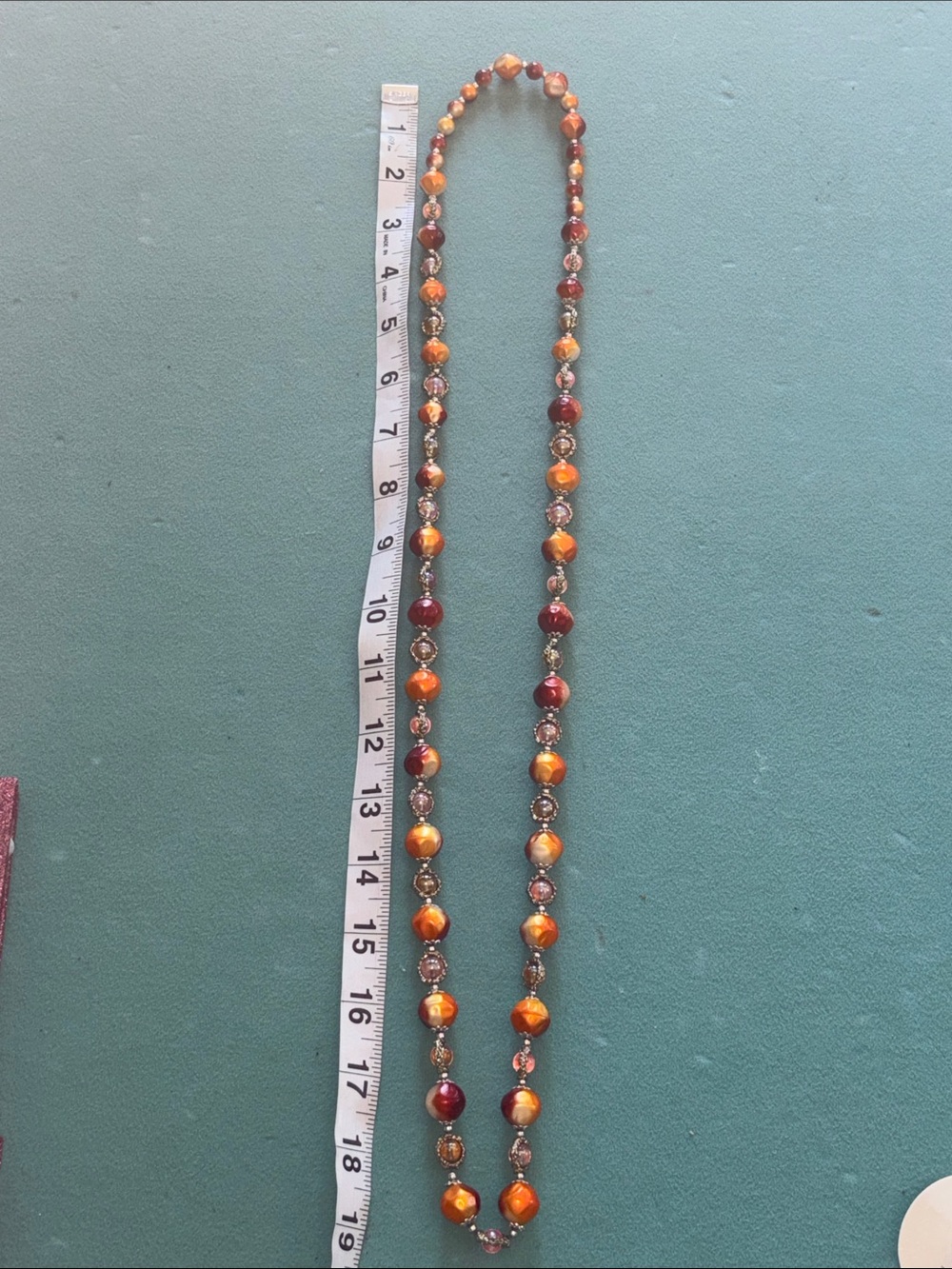 Marbled orange & red glass silver iridescent beaded statement necklace vintage - Picture 10 of 10